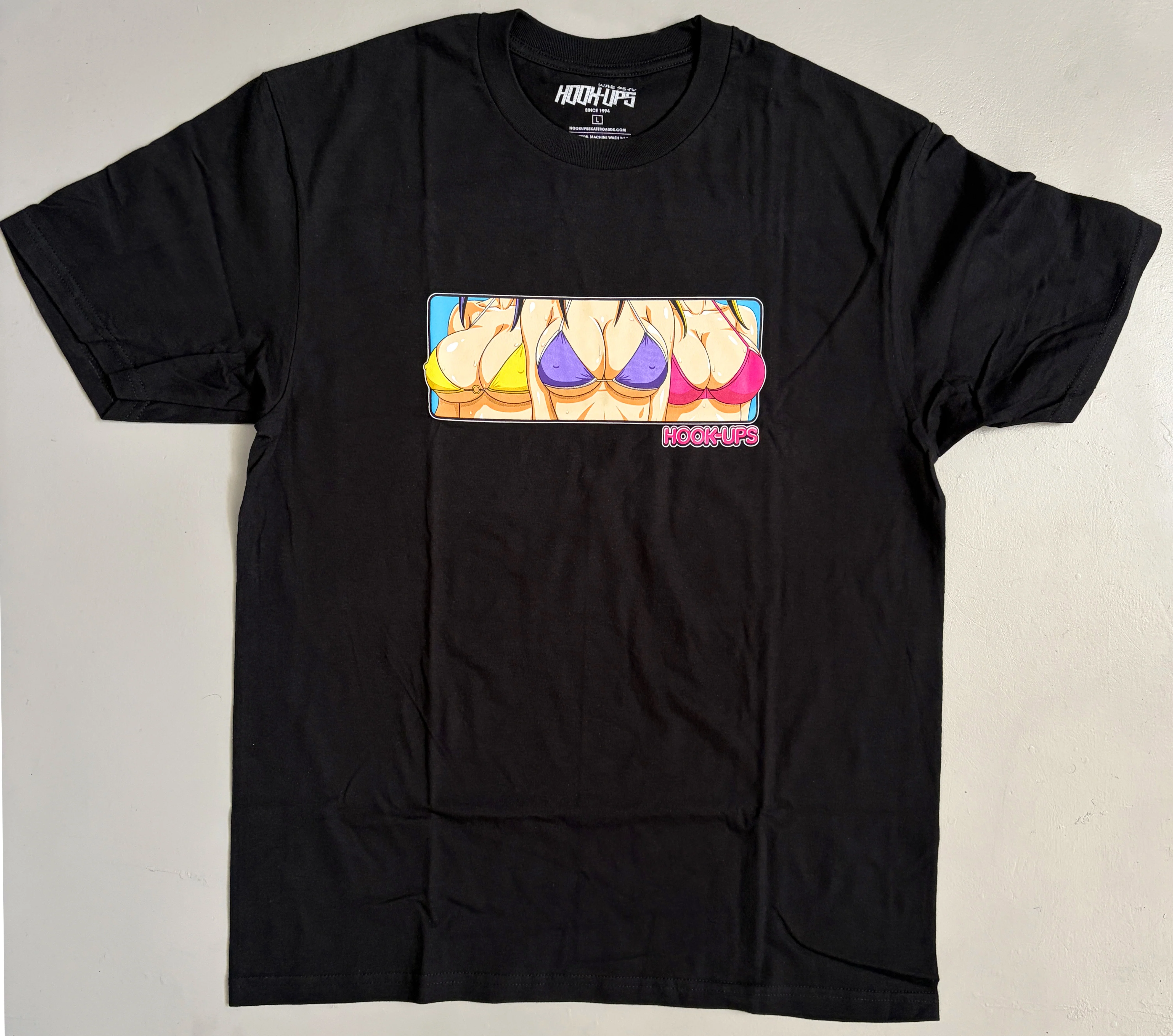 3 Girls T-shirt - BLACK - Image 3